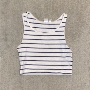 Cropped tank top. White and navy stripes